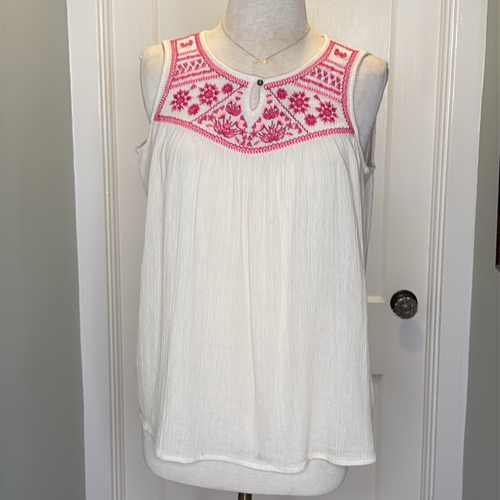 Cream colored Sonoma Gauze Tank with Pink Embroidery Size : Small